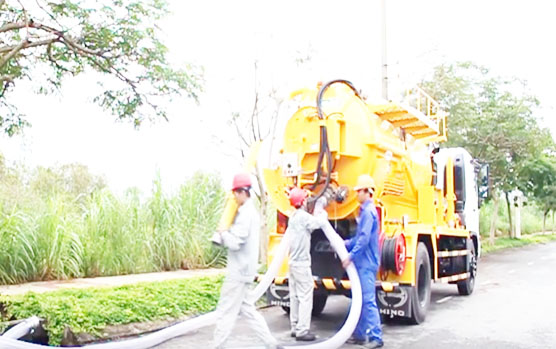 Mẹo chọn đơn vị hút hầm cầu phường Chánh Nghĩa Thành phố Thủ Dầu Một 3 chi-phi-hut-ham-cau-phu-hop-voi-tui-tien-cua-khach-hang