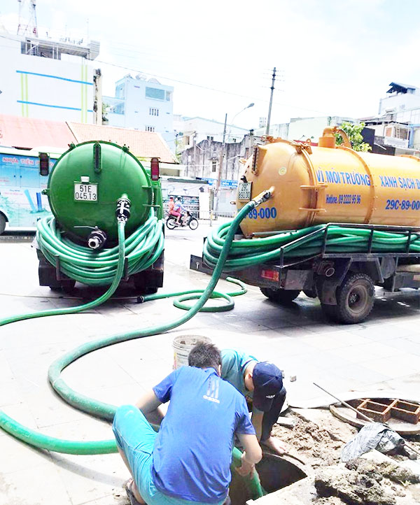 Tại sao nên sử dụng dịch vụ hút hầm cầu xã Tân Hưng Huyện Bàu Bàng? 4 co-mat-xu-ly-nhanh-chong-tai-moi-dia-diem