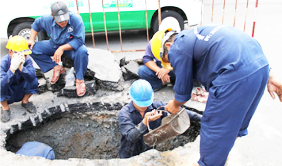 Ưu điểm dịch vụ hút hầm cầu xã Long Nguyên Huyện Bàu Bàng định kỳ 4 phuc-vu-moi-luc-moi-noi