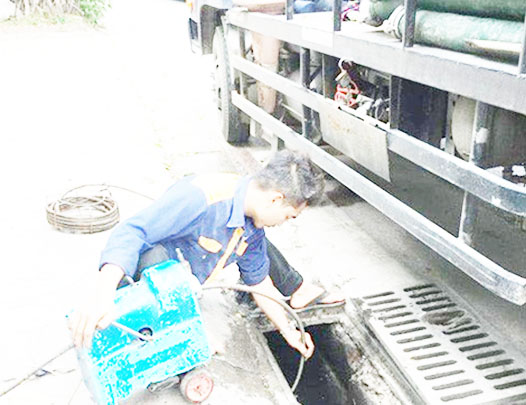 Dịch vụ Thông cống nghẹt quận Tân Bình giá rẻ 4 thi-cong-bang-may-moc-chuyen-dung