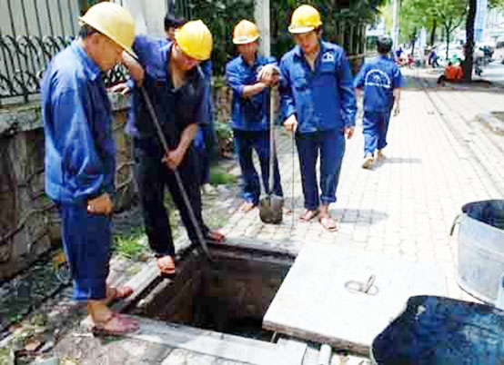 Công ty thông cống nghẹt Quận 7 hút hầm cầu giá rẻ uy tín 2 thong-cong-tai-khu-vuc-duong-pho-quan-7