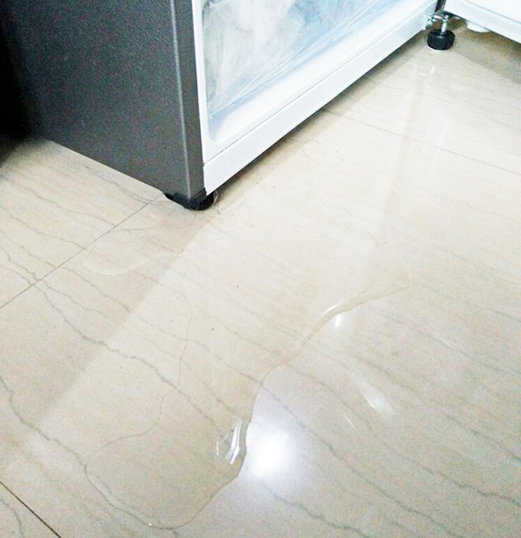 Dịch vụ thông cống thoát nước hút bồn cầu quận 9 mang đến trải nghiệm tốt nhất cho bạn 2 nuoc-vhay-ra-ngoai-la-dau-hieu-duong-ong-bi-tac