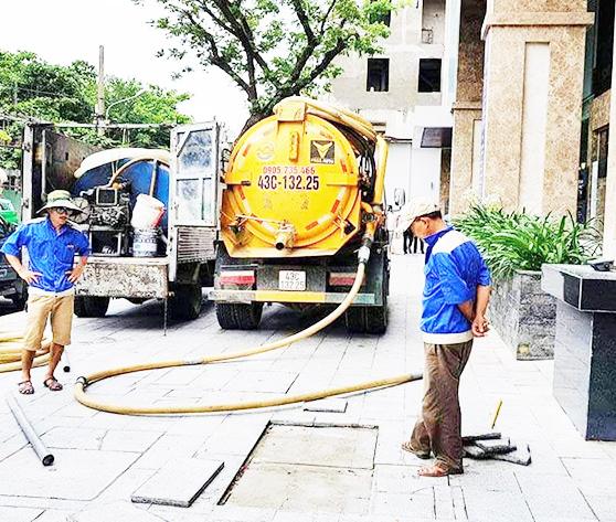 Thông thoát sàn hút bể phốt Tiền Hải nhanh sau 10 phút 4 dich-vu-ve-sinh-moi-truong-da-dang