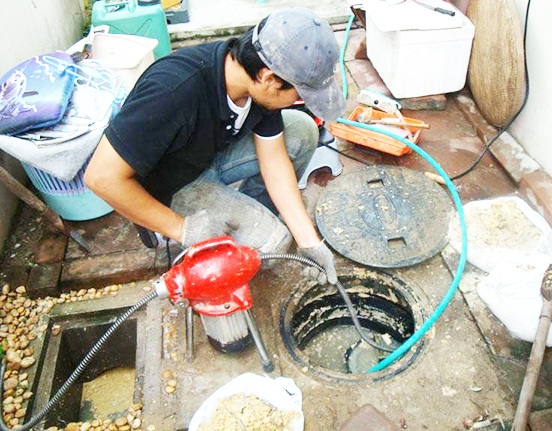 Dịch vụ thông thoát sàn hút bể phốt Tam Nông chuyên nghiệp 4 khach-hang-luon-hai-long-khi-su-dung-dich-vu-cua-chung-toi